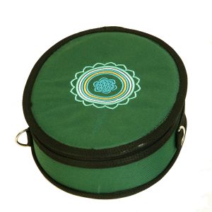 Sansula-Tasche Deluxe Mandala dunkelgrün kaufen München, Sansulatasche kaufen München, Tasche für Daumenklavier kaufen, buy Hard-Cover Sansula Case kaufen, professionelle Sansula-Box, Hard-Cover Hülle für Sansula kaufen, Sansula-Tasche Deluxe Mandala dunk
