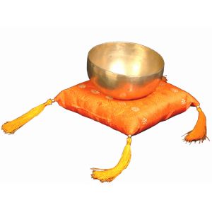 Klangschale 540 - 549 g Messing kaufen München, Klang-Schale kaufen Erding, buy indian singing bowl, Klangschalentherapie Bayern, Musik-Pädagogik, Musik-Therapie, Klang-Schalen-Therapie, Klang-Schale BRD, Klangschale aus Indien, Klangschale 540 - 549 g