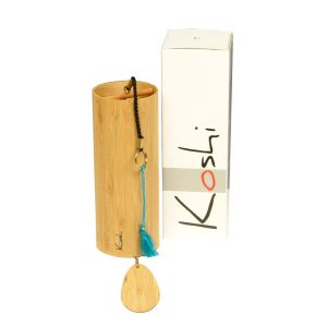 Original Koshi Klangspiel Aqua Wasser aus Bambus mit blauem Logo-Punkt und blauer Quaste, Koshi Wind-Spiel Aqua kaufen München, Original Koshi Windspiel Aqua kaufen Bayern, pentatonisch gestimmtes Koshi Aqua, carillons, wind chime Aqua, Koshi-Sphäre Aqua
